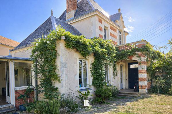 Acheter maison 9 pièce(s) 218 m² - Photo