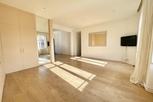 Louer appartement 3 pièce(s) 94 m² - Photo