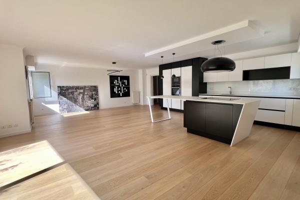 Louer appartement 7 pièce(s) 166 m² - Photo