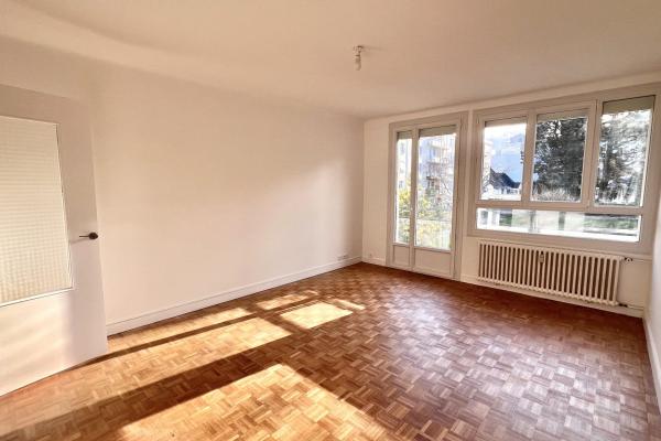 Louer appartement 4 pièce(s) 71 m² - Photo