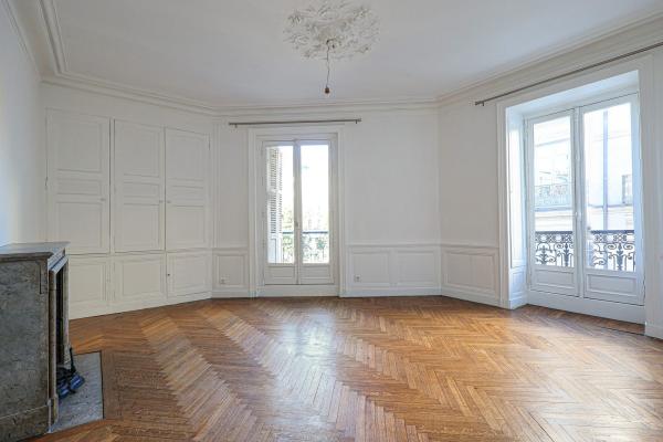 Louer appartement 5 pièce(s) 147 m² - Photo